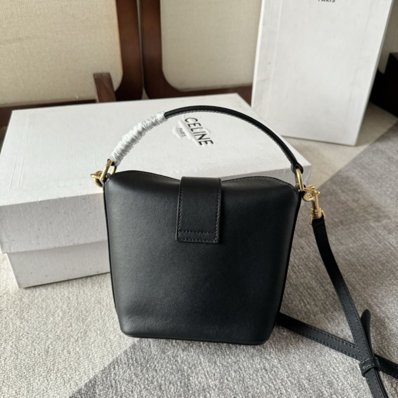 Ce1i*e bucket bags